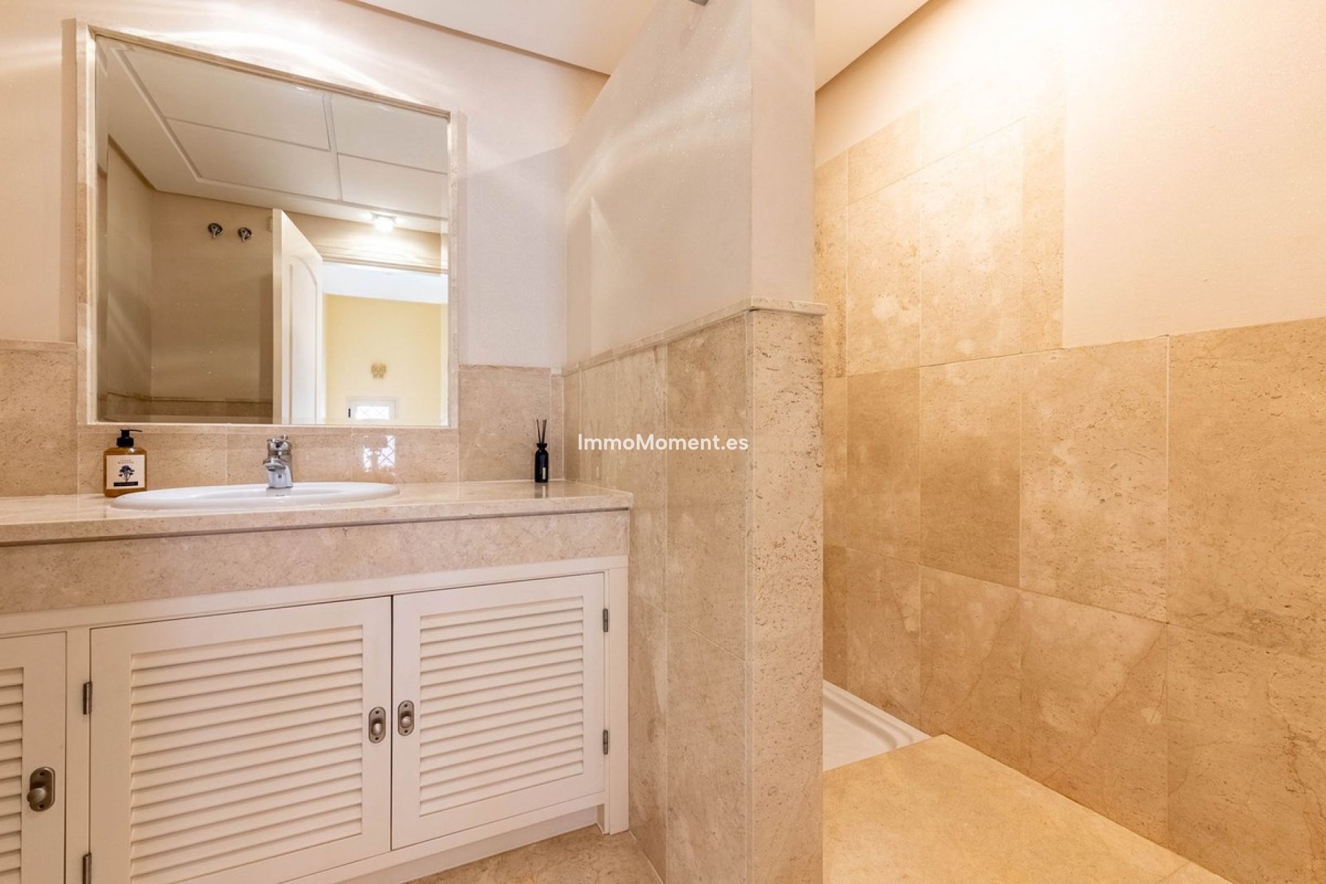 Wiederverkauf - Wohnung - Marbella - La Mairena