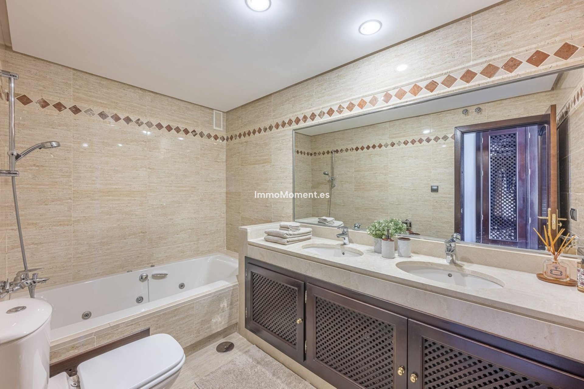 Wiederverkauf - Wohnung - Marbella - La Mairena