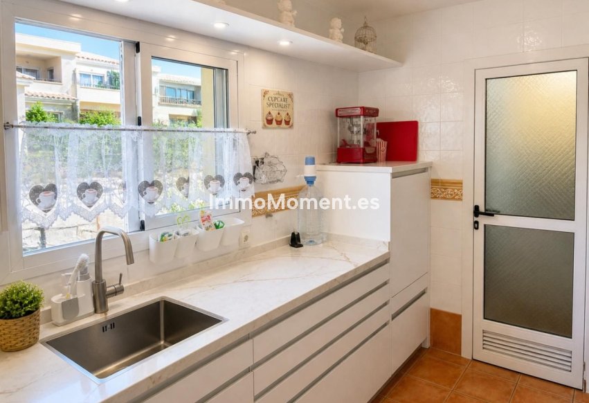 Wiederverkauf - Wohnung - Marbella - La Mairena