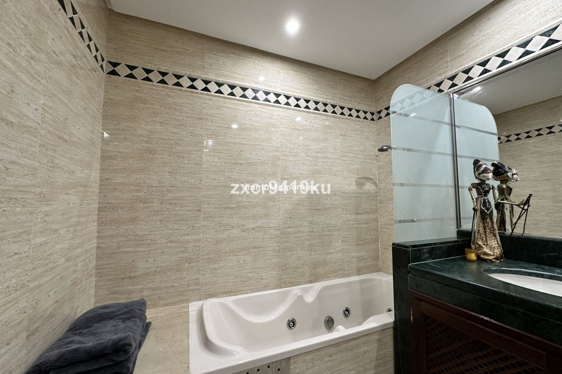 Wiederverkauf - Wohnung - Marbella - La Mairena