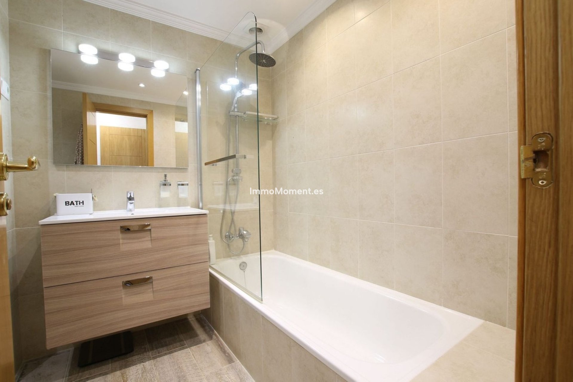 Wiederverkauf - Wohnung - Marbella - Nueva Andalucía