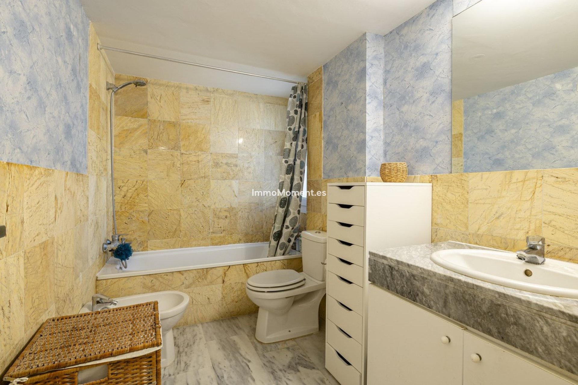 Wiederverkauf - Wohnung - Marbella - Nueva Andalucía