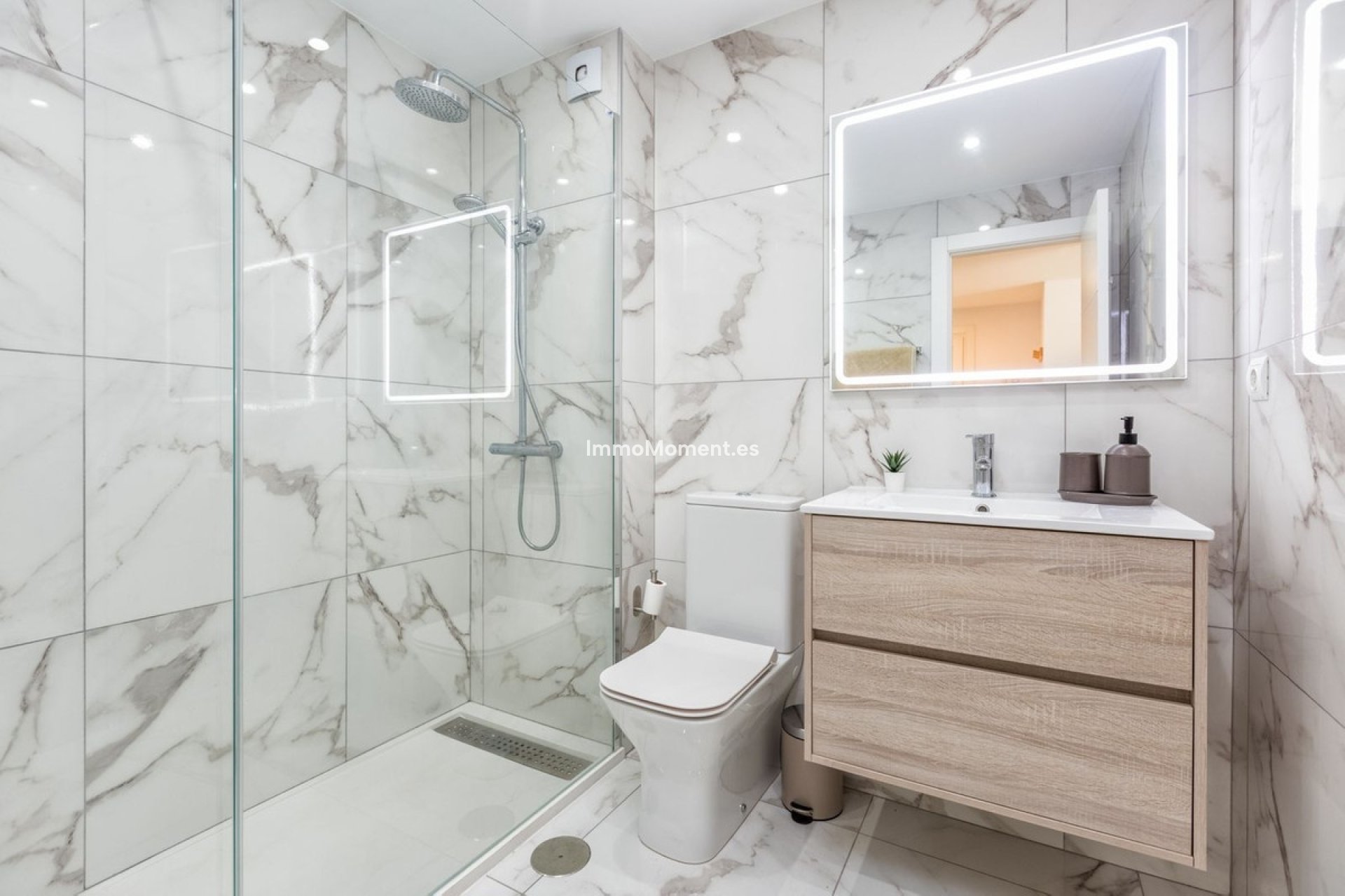 Wiederverkauf - Wohnung - Marbella - Nueva Andalucía