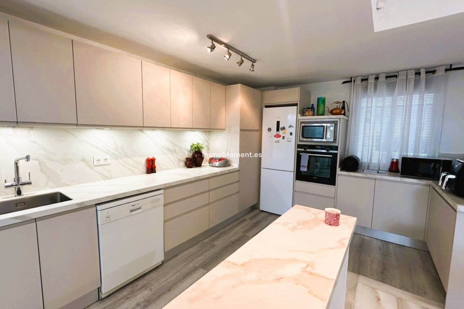 Wiederverkauf - Wohnung - Marbella - Nueva Andalucía