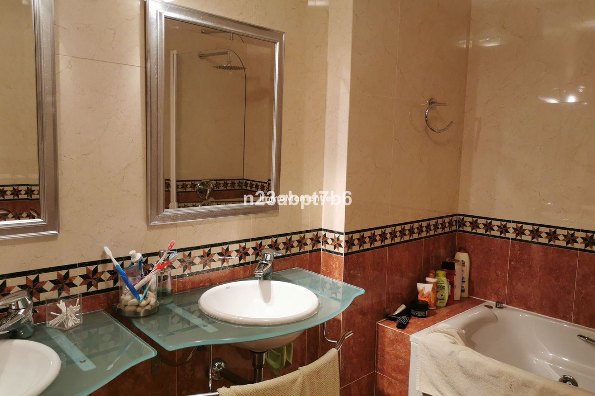 Wiederverkauf - Wohnung - Marbella - Nueva Andalucía