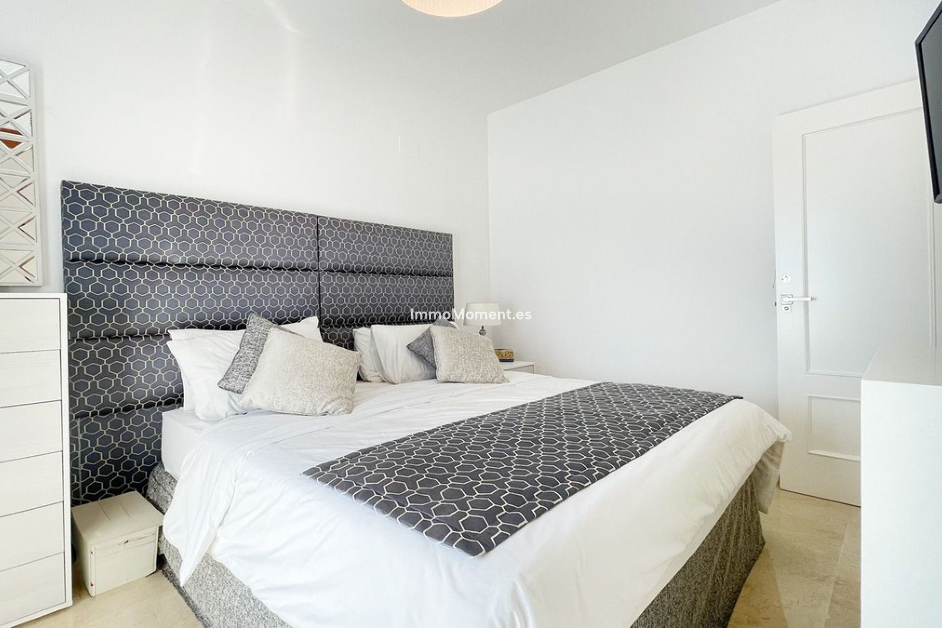 Wiederverkauf - Wohnung - Marbella - Nueva Andalucía