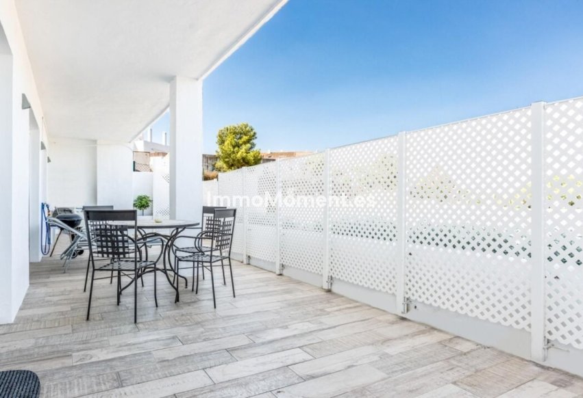 Wiederverkauf - Wohnung - Marbella - Nueva Andalucía