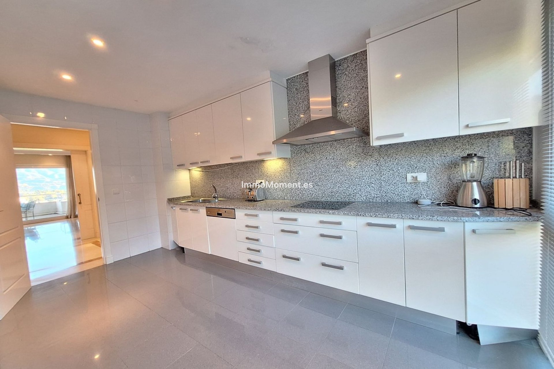 Wiederverkauf - Wohnung - Marbella - Nueva Andalucía