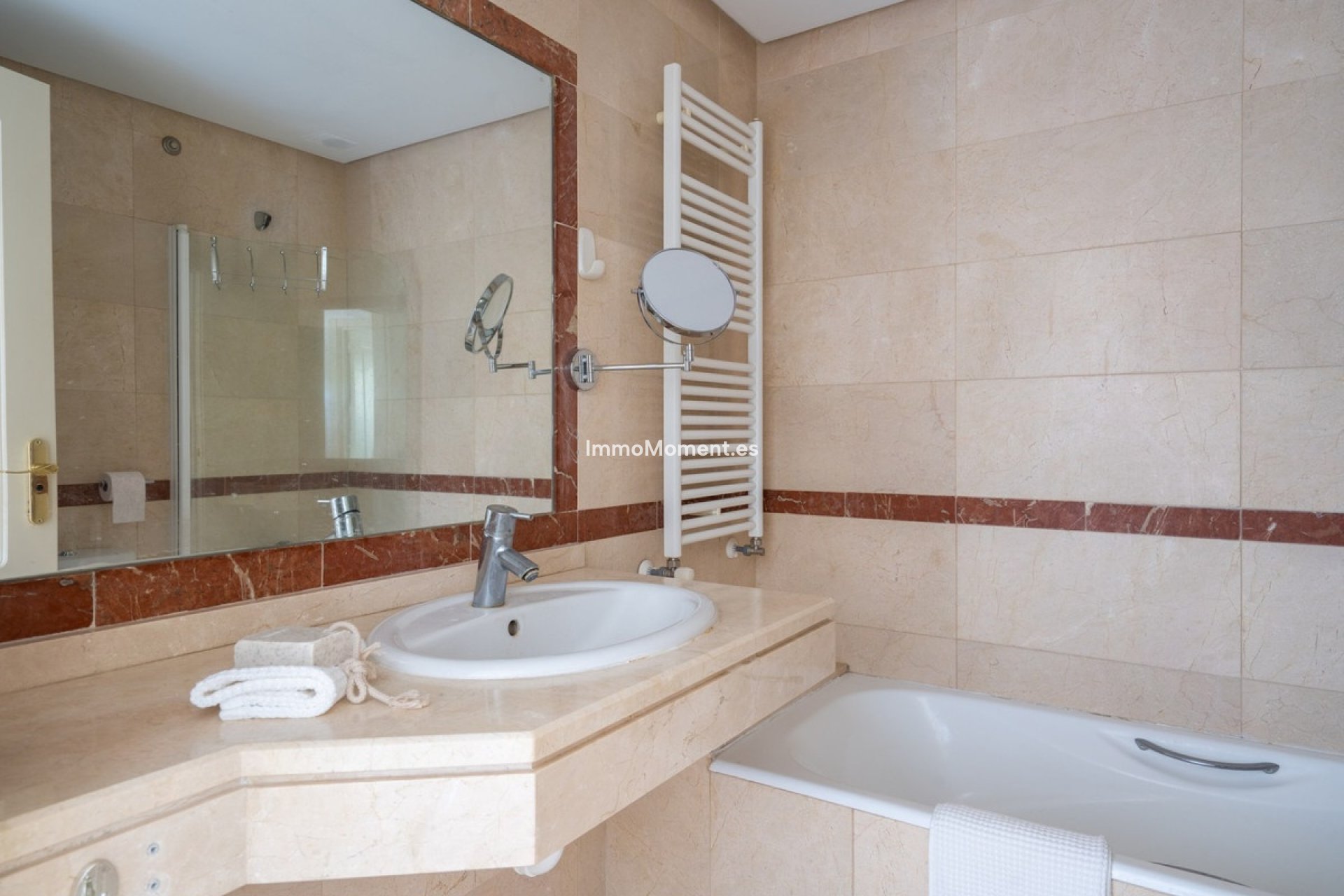 Wiederverkauf - Wohnung - Marbella - Nueva Andalucía