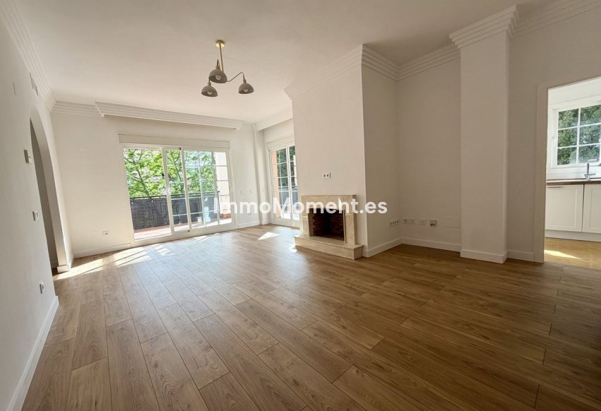 Wiederverkauf - Wohnung - Marbella - Nueva Andalucía