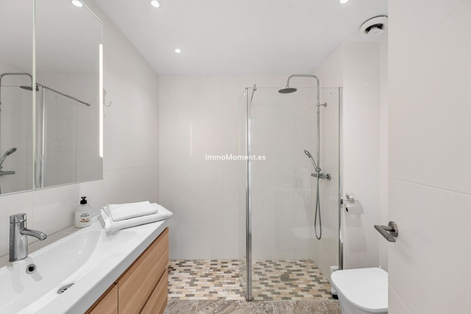 Wiederverkauf - Wohnung - Marbella - Nueva Andalucía