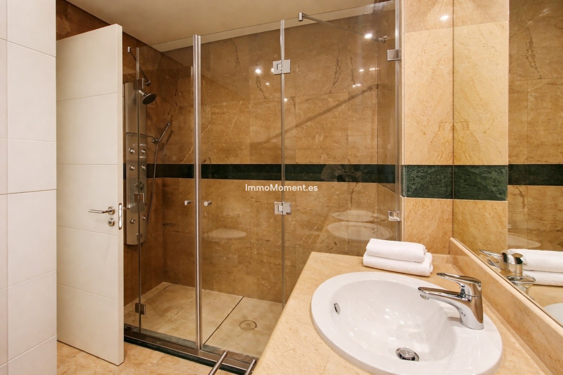 Wiederverkauf - Wohnung - Marbella - Nueva Andalucía