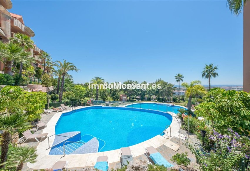 Wiederverkauf - Wohnung - Marbella - Nueva Andalucía