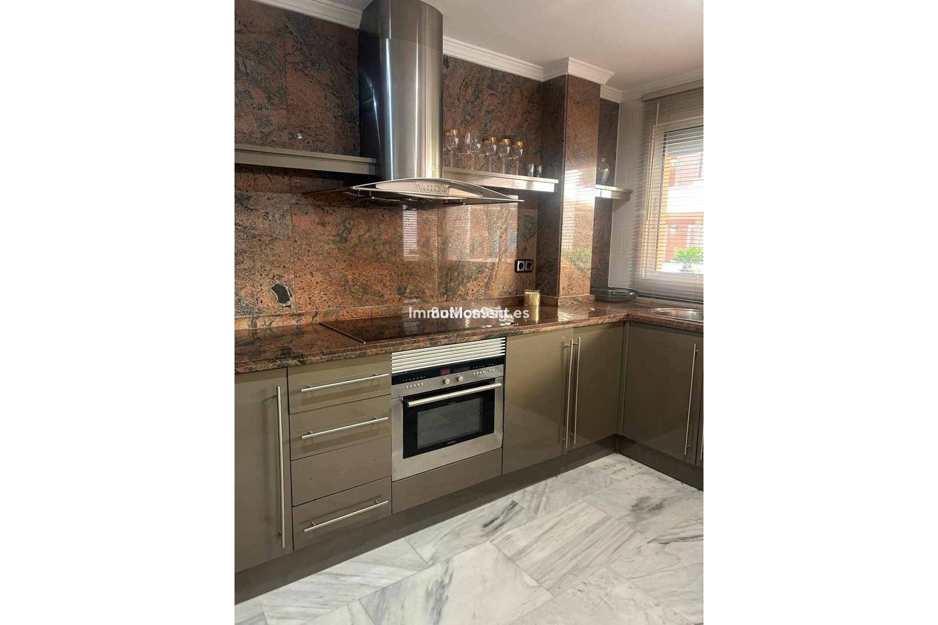 Wiederverkauf - Wohnung - Marbella - Nueva Andalucía
