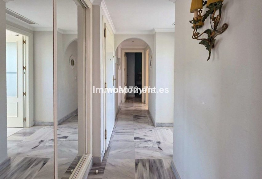 Wiederverkauf - Wohnung - Marbella - Nueva Andalucía
