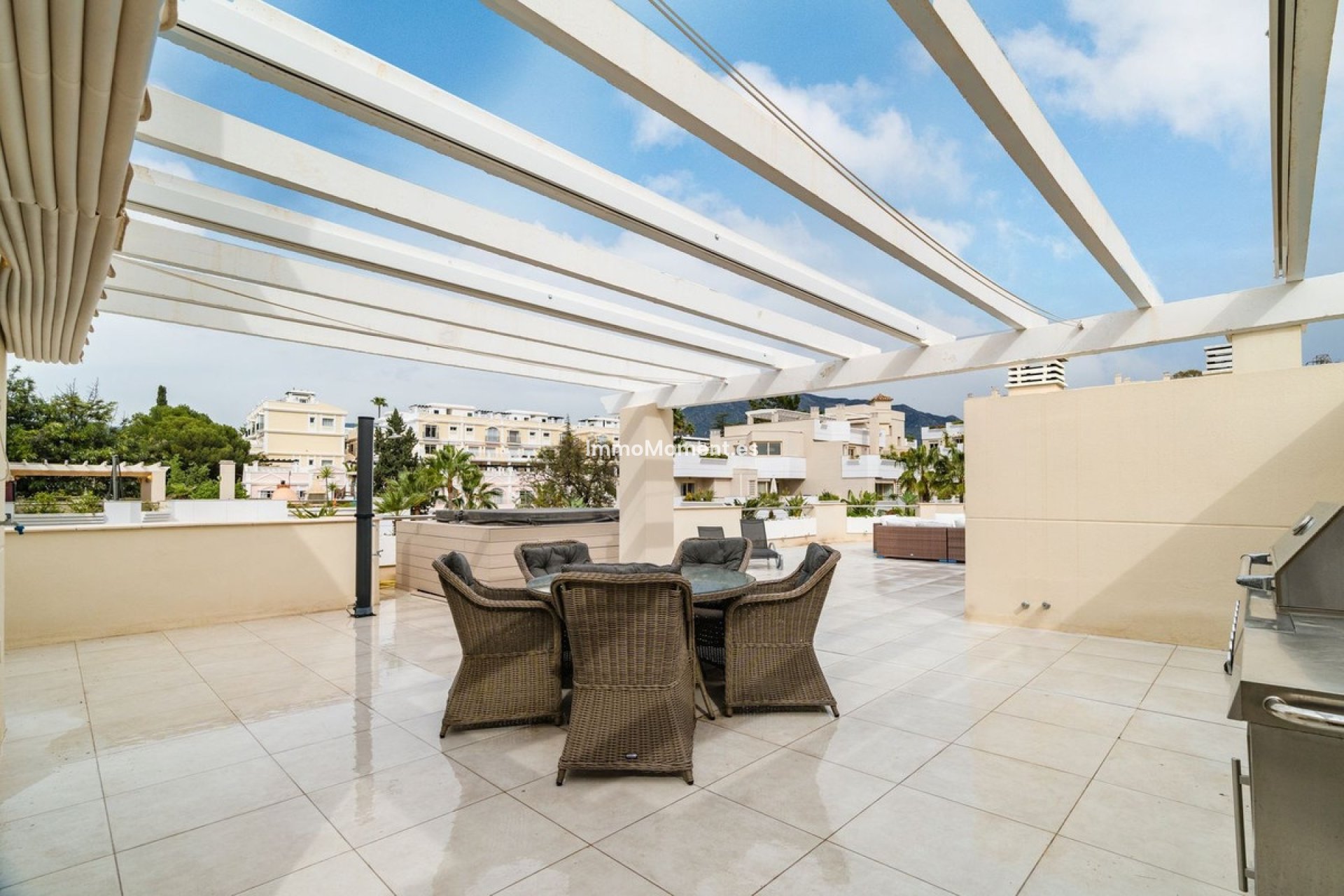 Wiederverkauf - Wohnung - Marbella - Nueva Andalucía