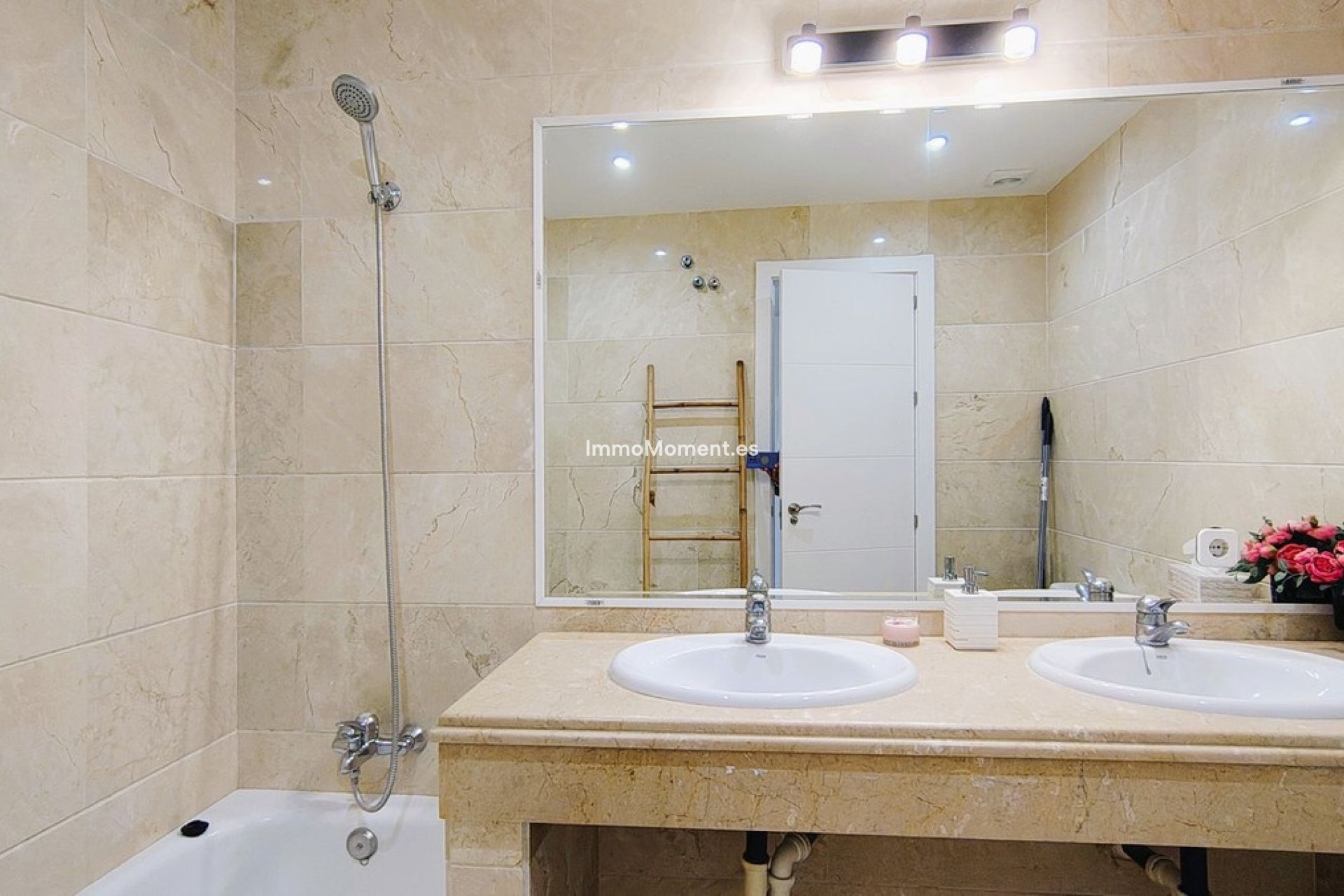 Wiederverkauf - Wohnung - Marbella - Nueva Andalucía