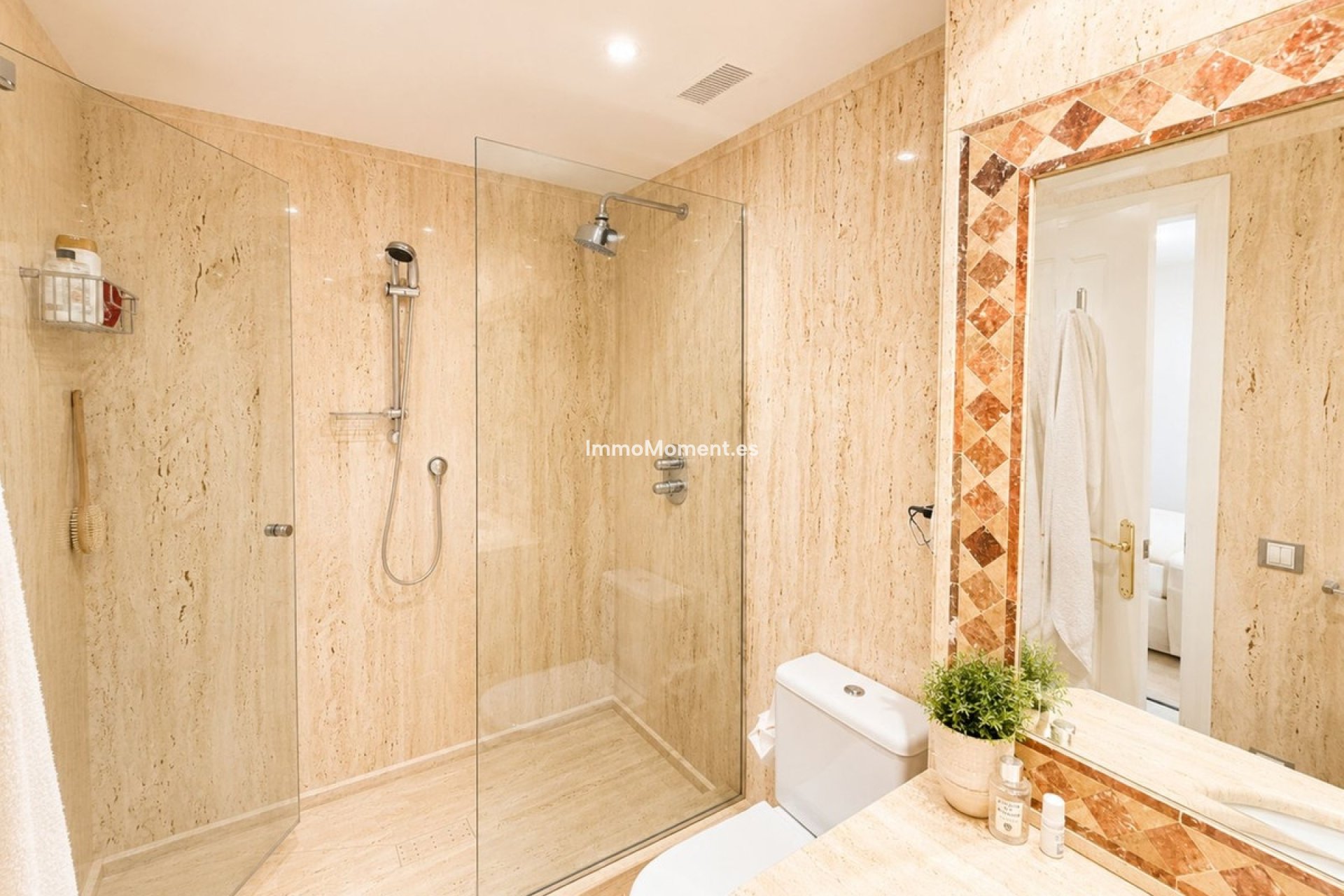 Wiederverkauf - Wohnung - Marbella - Nueva Andalucía