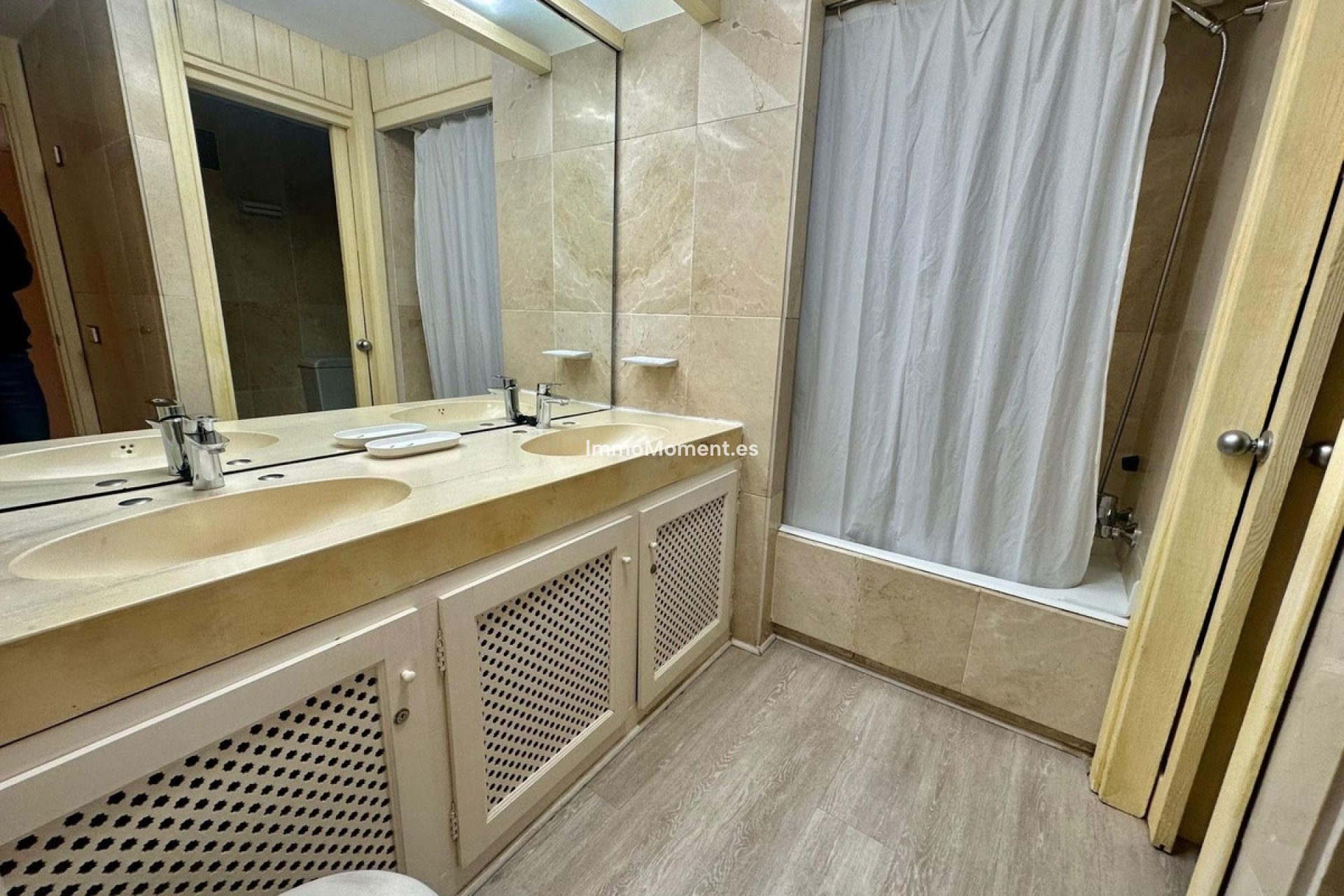 Wiederverkauf - Wohnung - Marbella - Puerto Banús