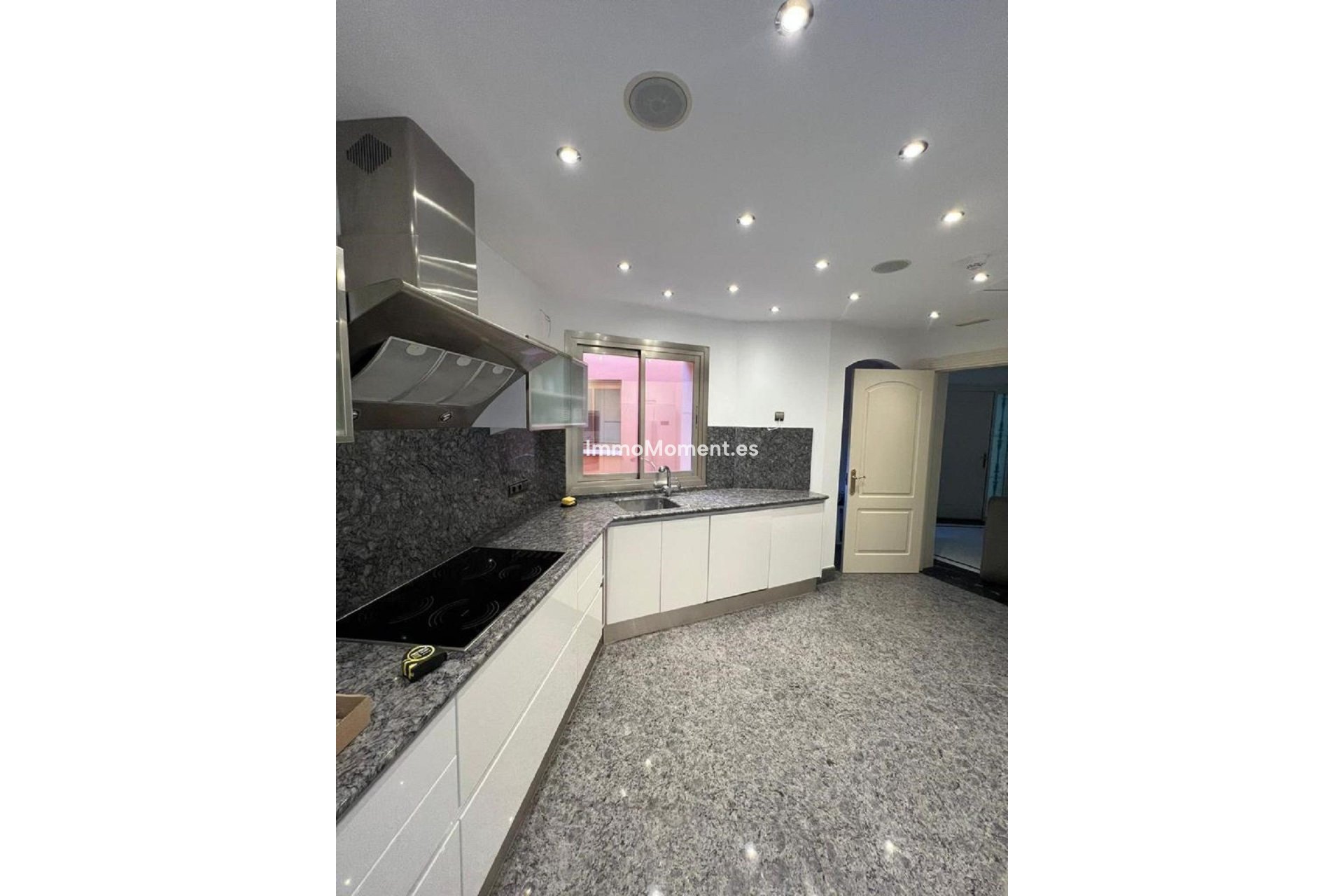 Wiederverkauf - Wohnung - Marbella - Puerto Banús