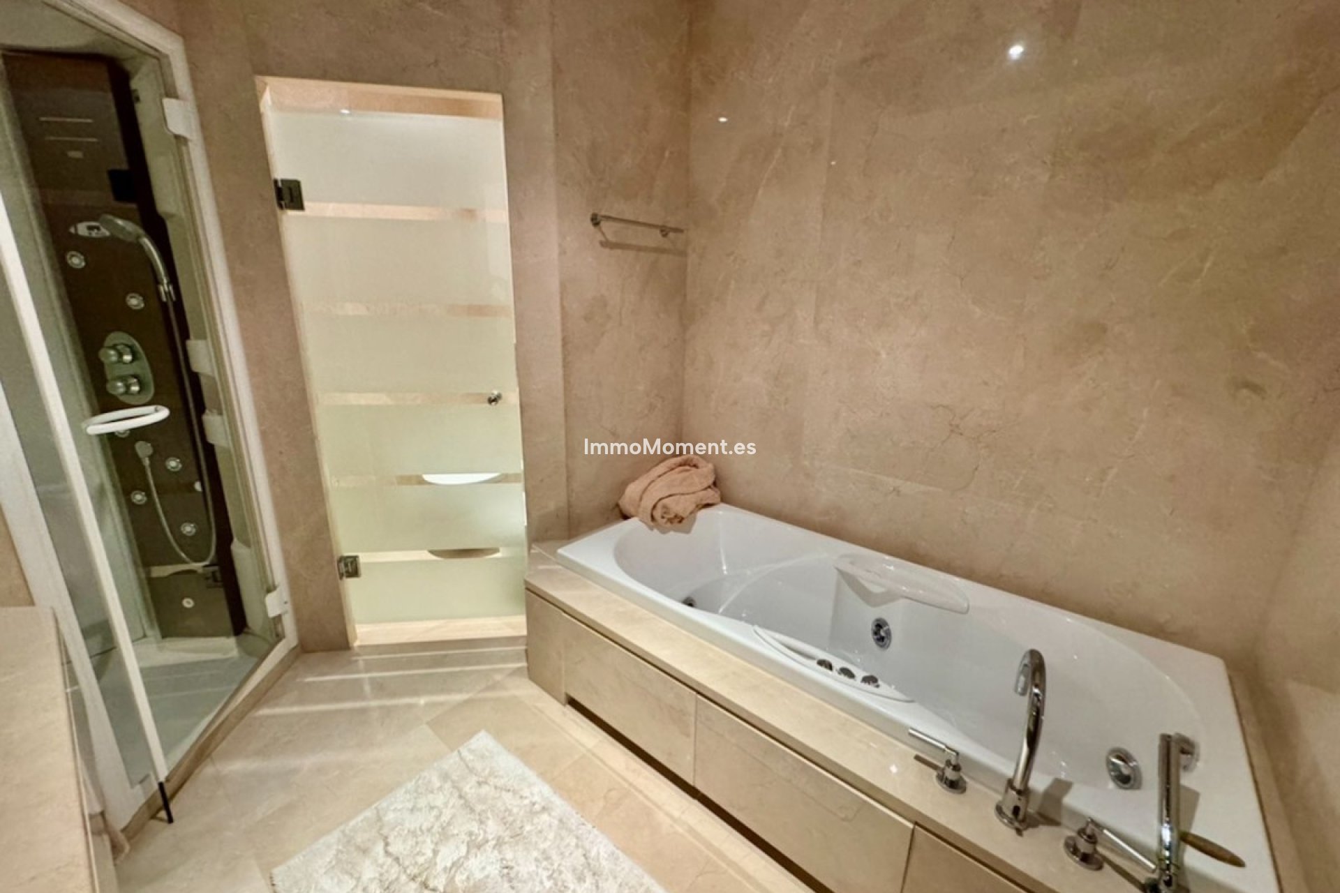 Wiederverkauf - Wohnung - Marbella - Puerto Banús