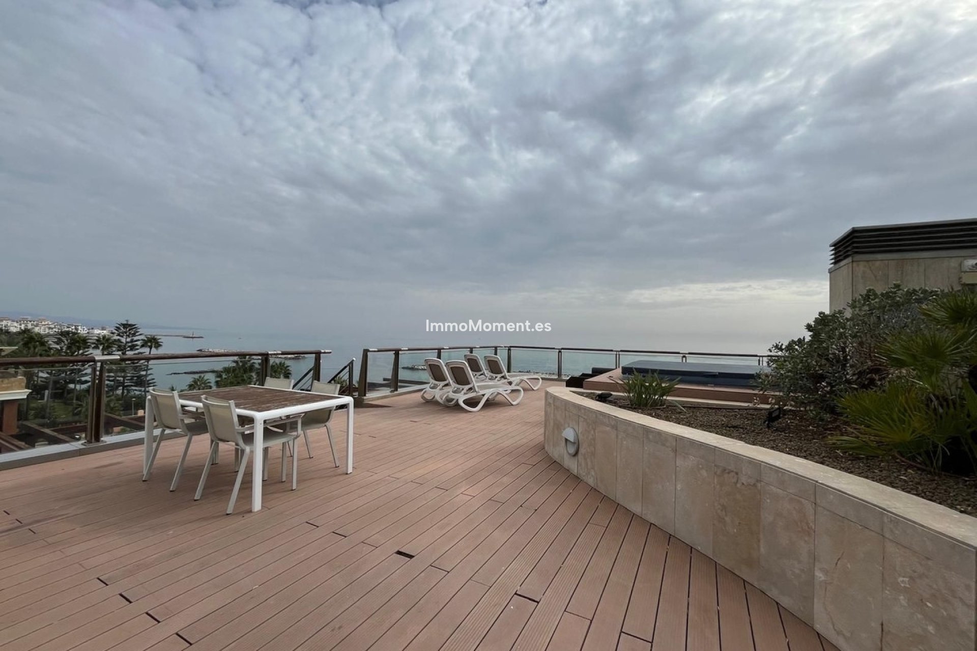 Wiederverkauf - Wohnung - Marbella - Puerto Banús