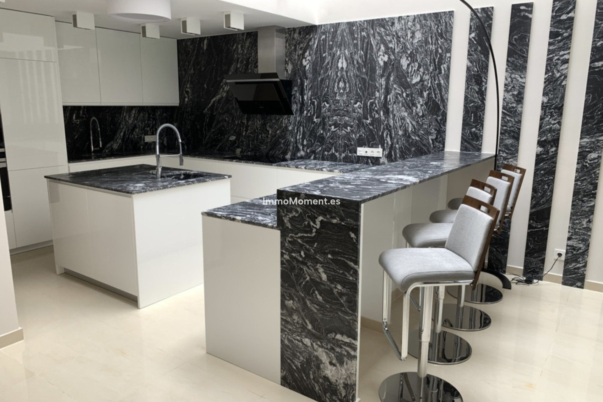 Wiederverkauf - Wohnung - Marbella - Puerto Banús