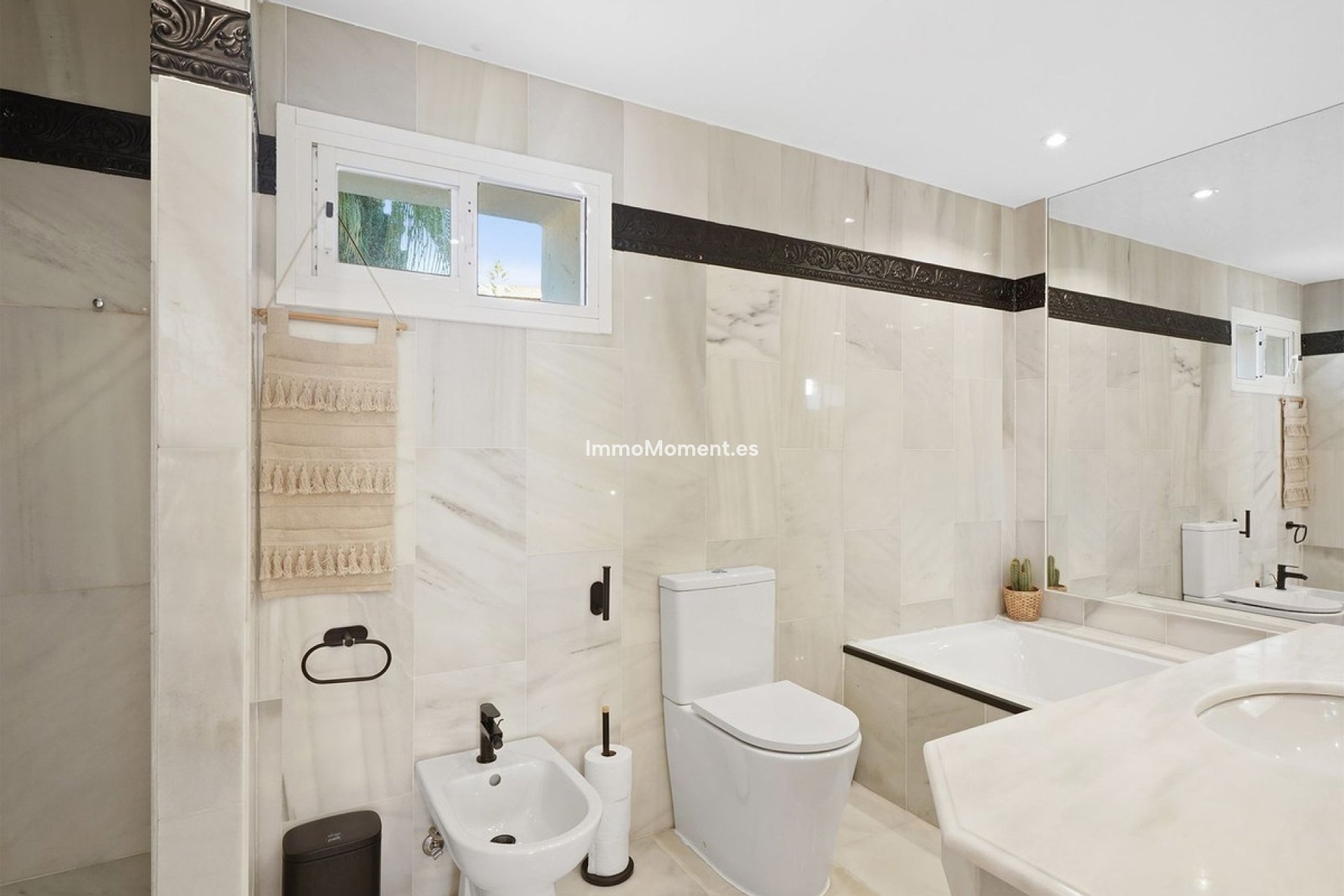 Wiederverkauf - Wohnung - Marbella - Reserva de Marbella