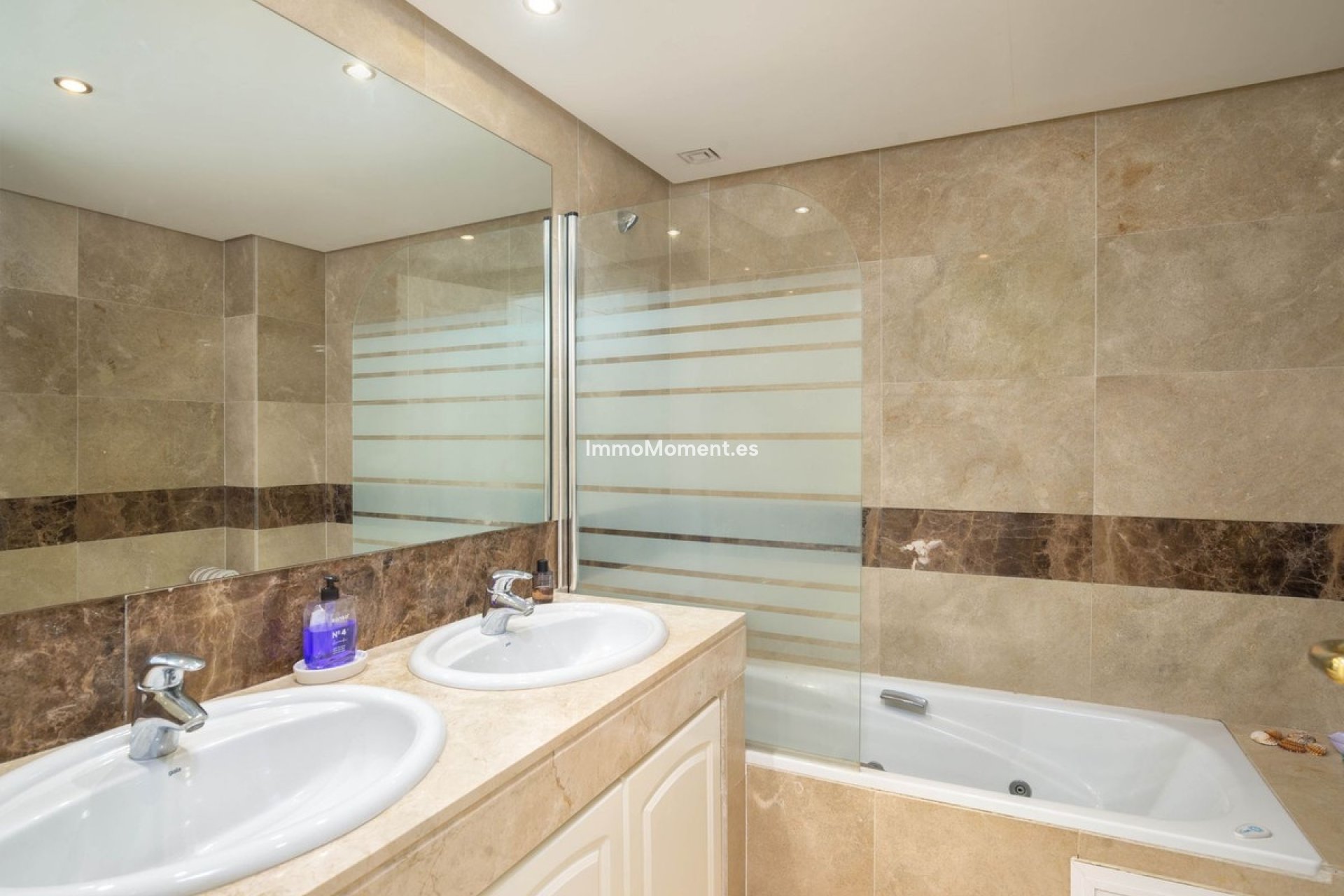 Wiederverkauf - Wohnung - Marbella - Río Real