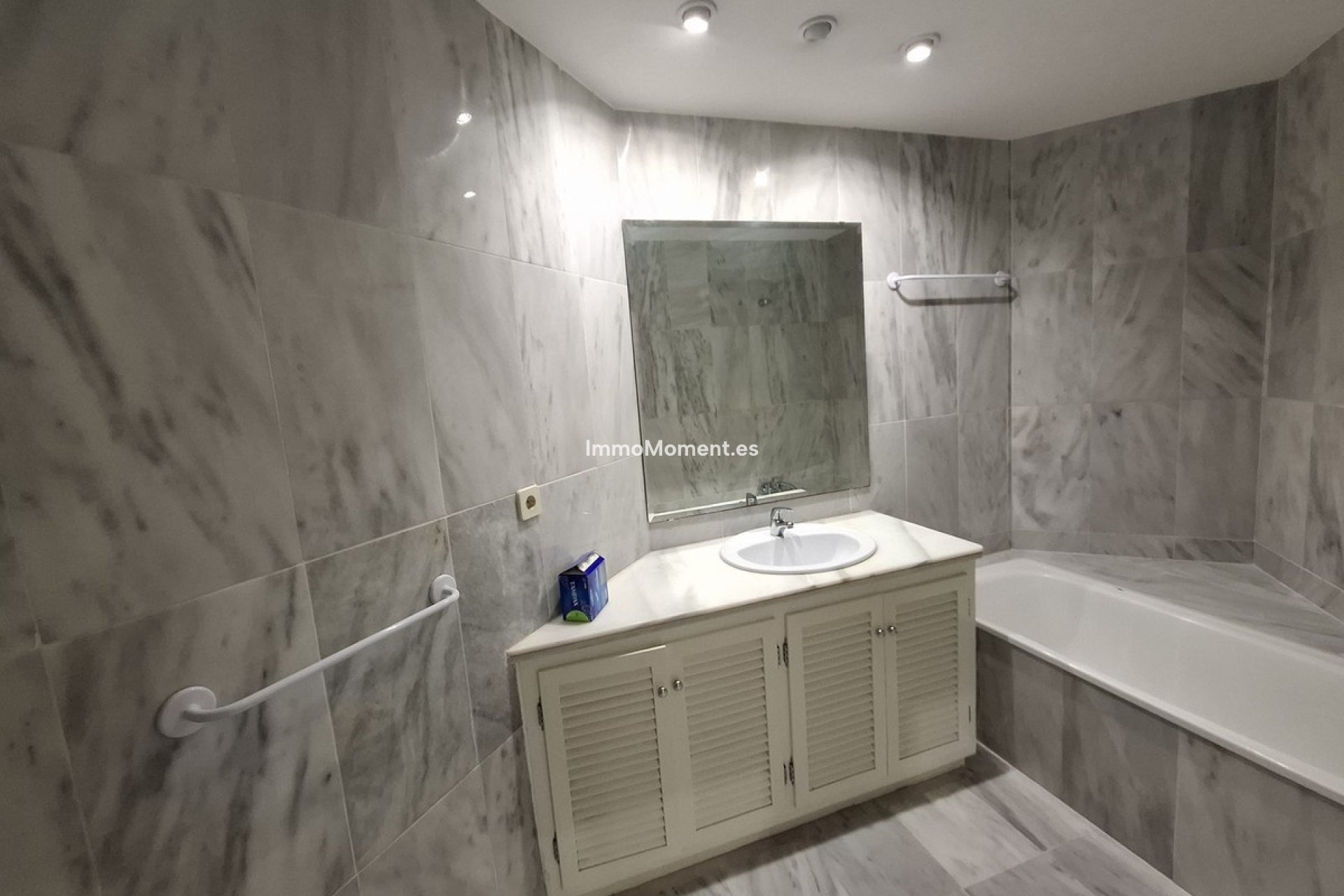 Wiederverkauf - Wohnung - Marbella - Río Real