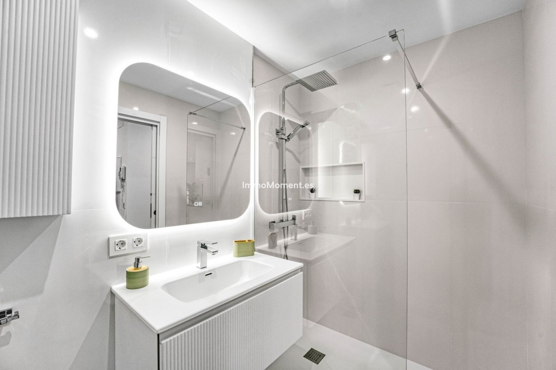 Wiederverkauf - Wohnung - Torremolinos - La Carihuela