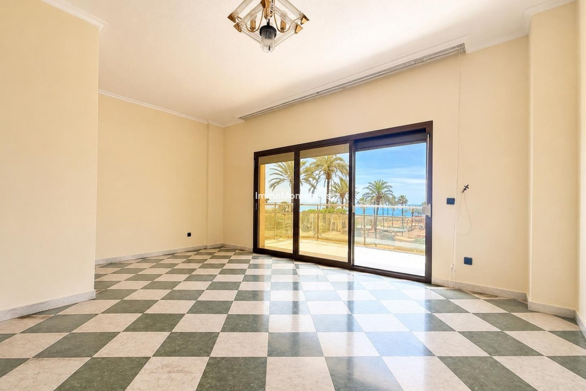 Wiederverkauf - Wohnung - Torremolinos
