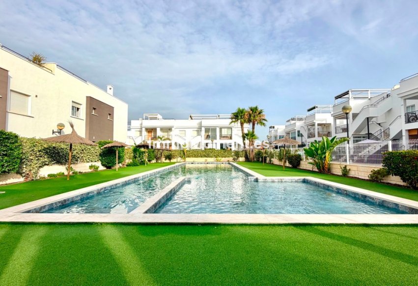 Wiederverkauf - Wohnung - Torrevieja - Aguas Nuevas