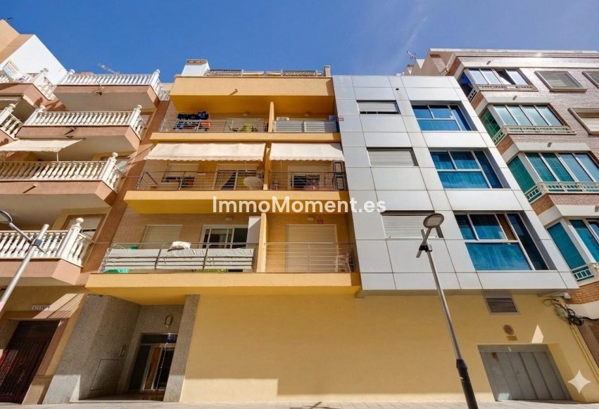 Wiederverkauf - Wohnung - Torrevieja - Torrevieja Centro