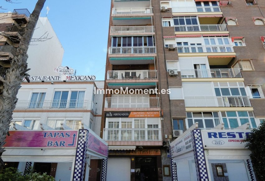 Wiederverkauf - Wohnung - Torrevieja - Torrevieja Centro