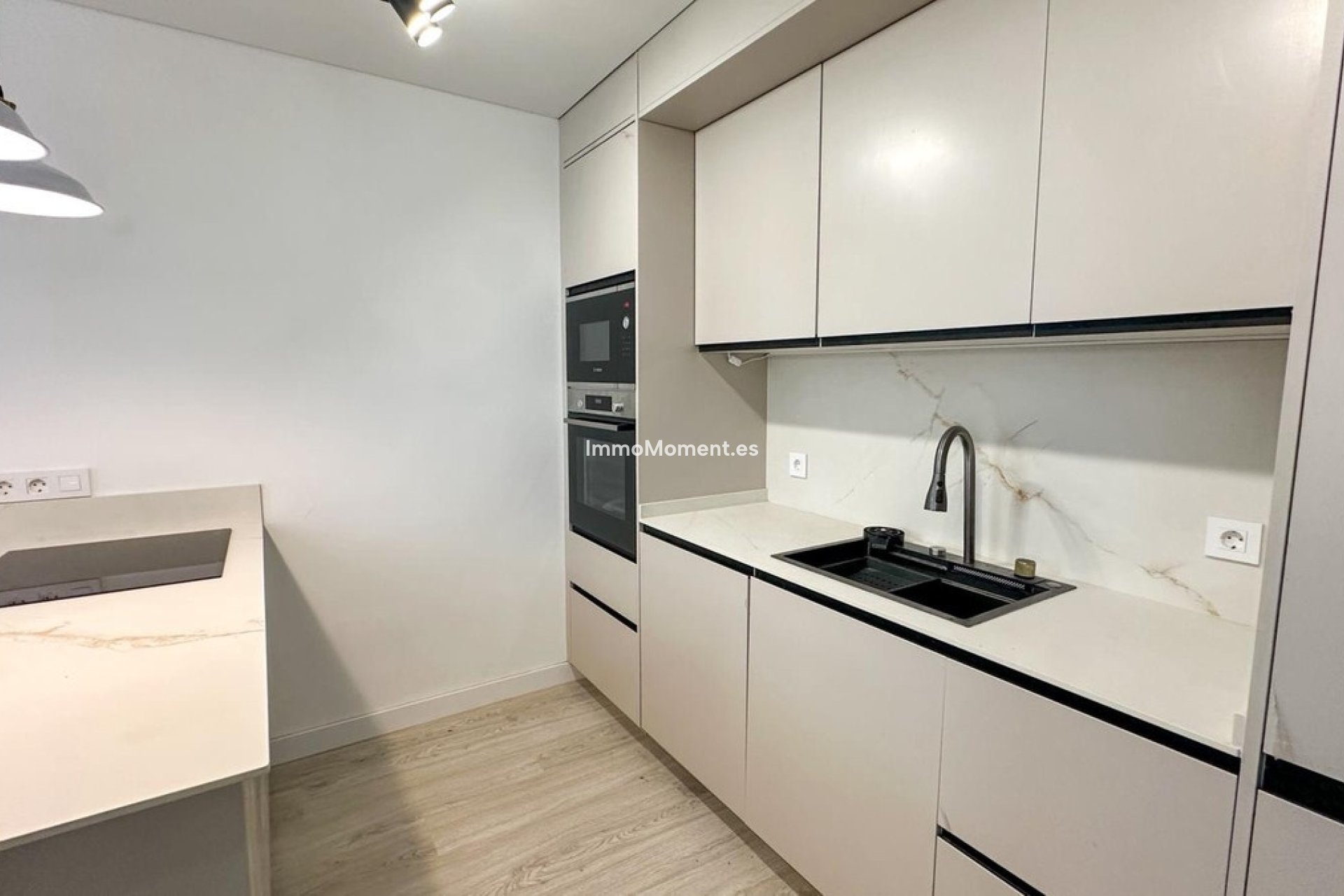 Wiederverkauf - Wohnung - Torrevieja - Torrevieja Centro