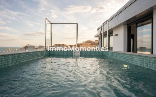 Wohnung - Wiederverkauf - Benalmadena - Benalmadena Centro