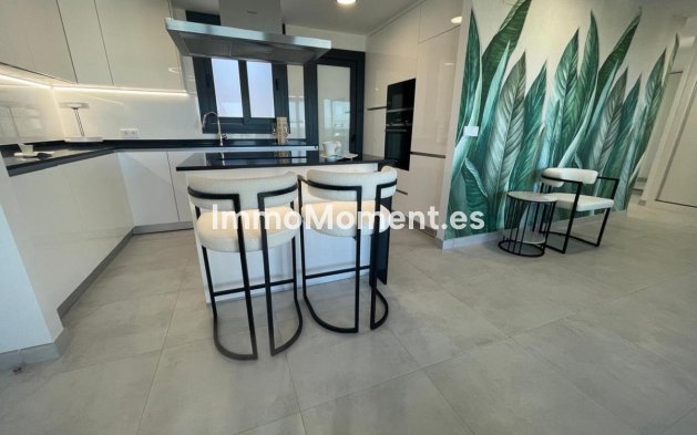 Wohnung - Wiederverkauf - Estepona  - Atalaya