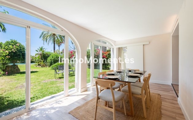 Wohnung - Wiederverkauf - Estepona  - Atalaya