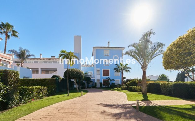 Wohnung - Wiederverkauf - Estepona  - Estepona Centro