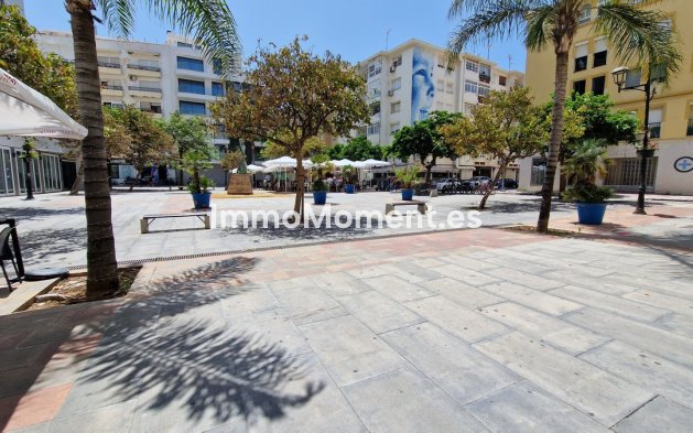 Wohnung - Wiederverkauf - Estepona  - Estepona Centro