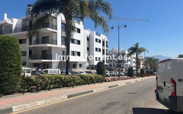 Wohnung - Wiederverkauf - Estepona  - Estepona Centro
