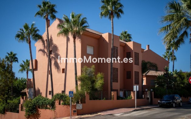 Wohnung - Wiederverkauf - Estepona  - Estepona Centro