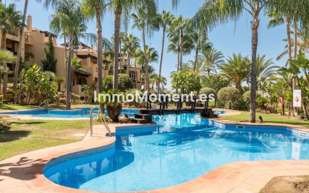 Wohnung - Wiederverkauf - Estepona  - Estepona Centro
