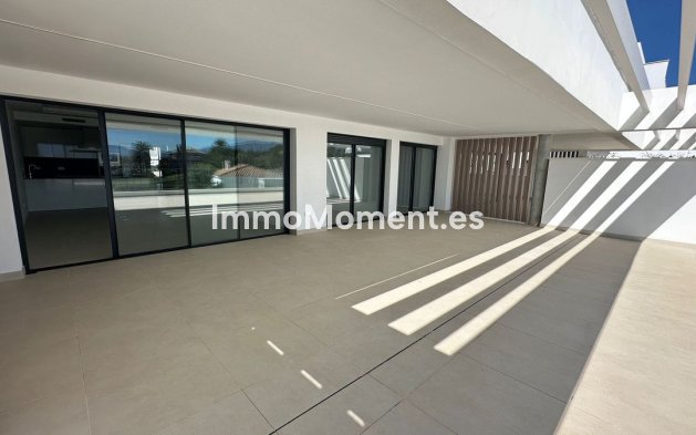 Wohnung - Wiederverkauf - Estepona  - Estepona Centro
