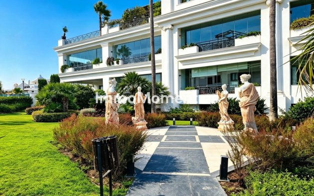 Wohnung - Wiederverkauf - Estepona  - Estepona Centro