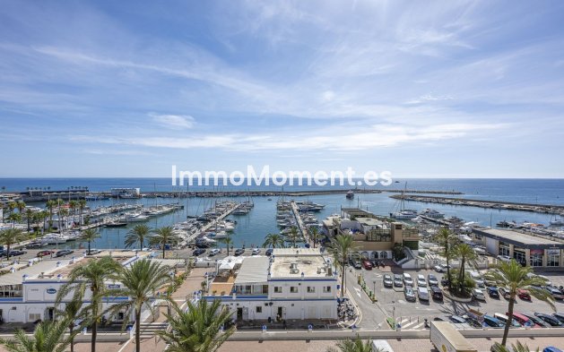 Wohnung - Wiederverkauf - Estepona  - Estepona Centro
