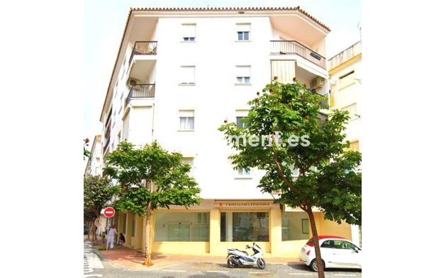 Wohnung - Wiederverkauf - Estepona  - Estepona Centro