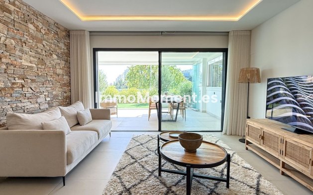 Wohnung - Wiederverkauf - Estepona  - Estepona Centro