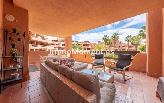 Wohnung - Wiederverkauf - Estepona  - Estepona Centro